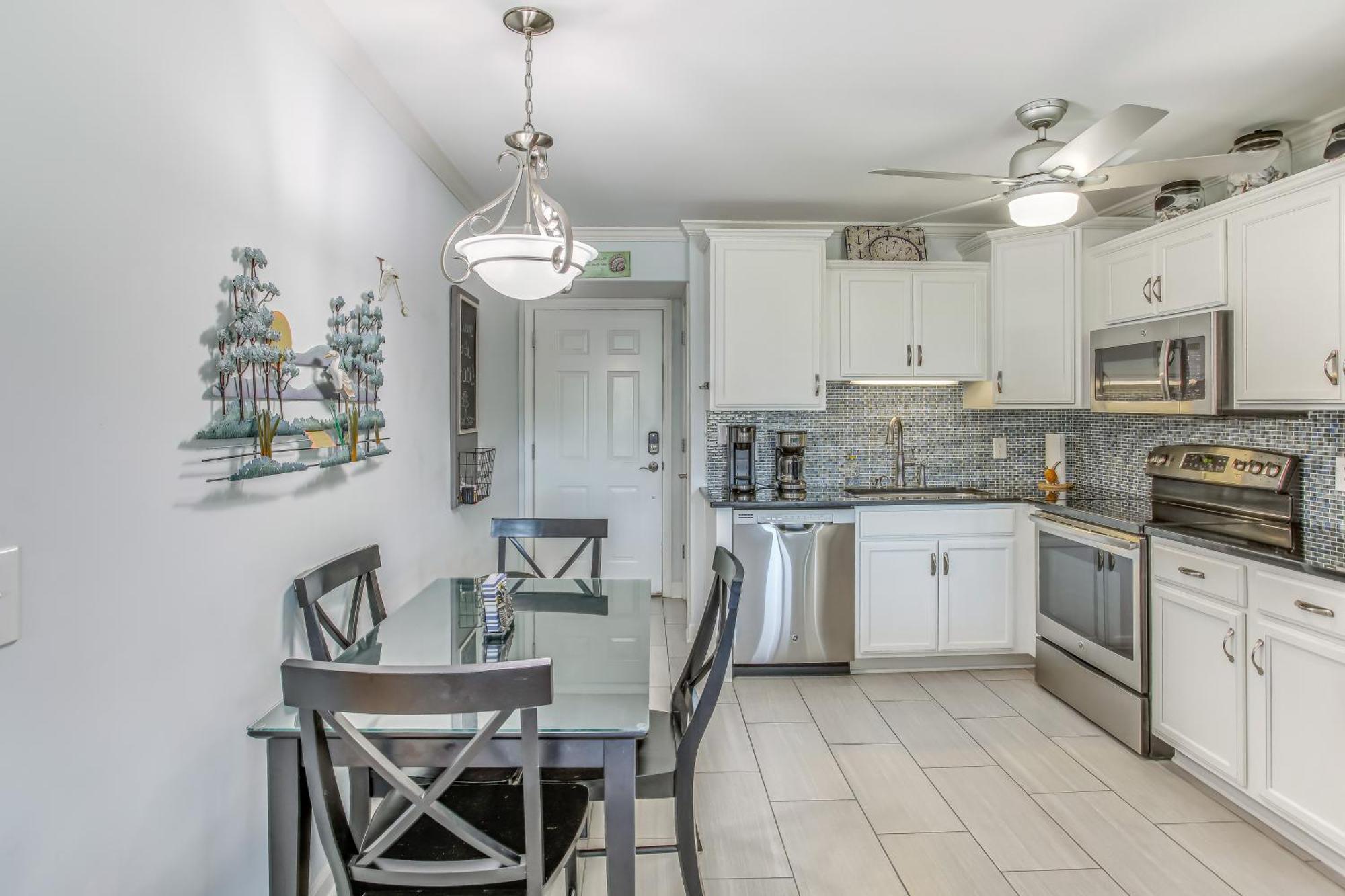 Myrtle With Pool Access And View! Apartment