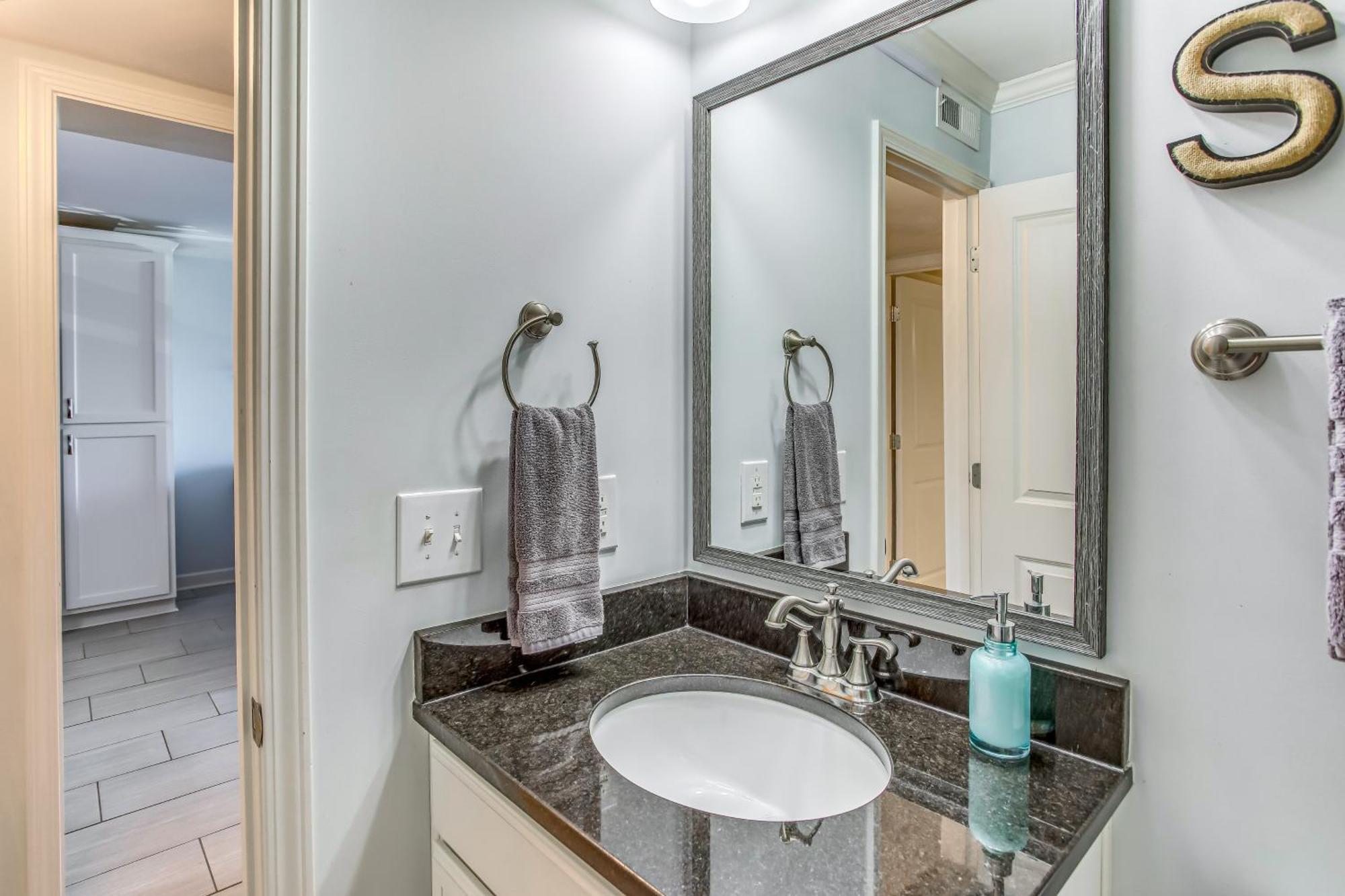 Apartment Myrtle With Pool Access And View!