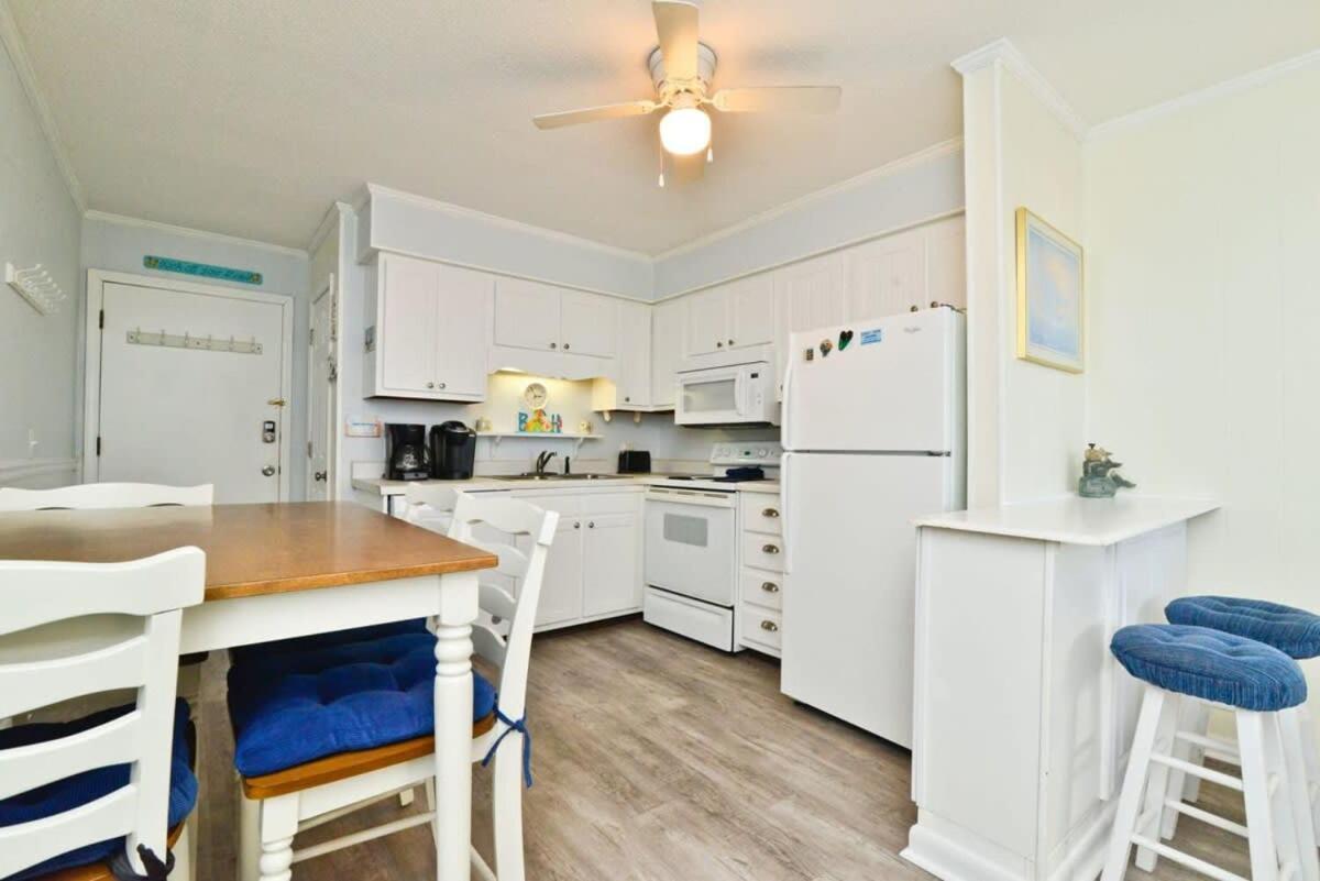 Seas The Day W Ocean Views And New Upgrades * Myrtle Beach