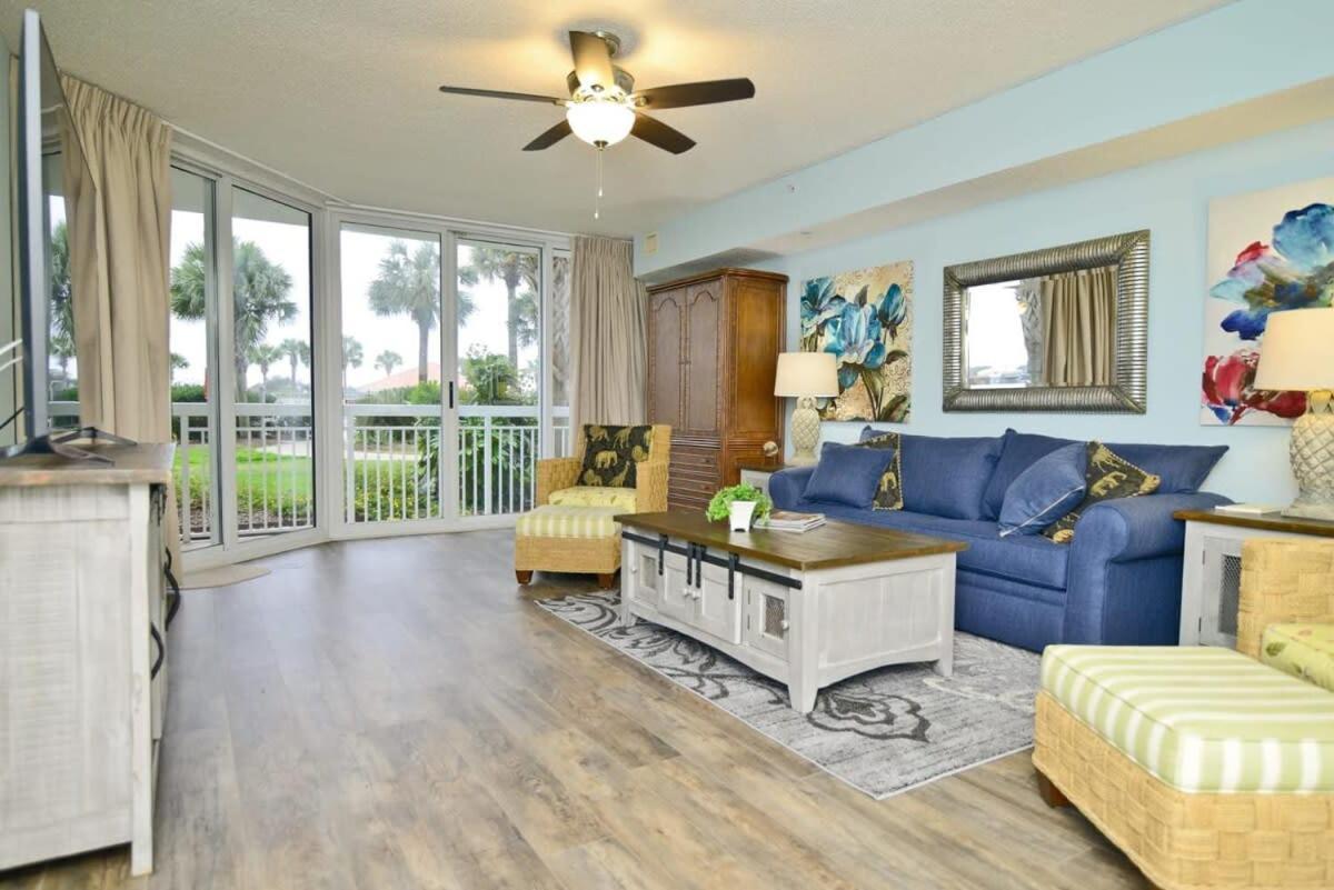 Waterfront Luxury Huge With 15000sf Pool *