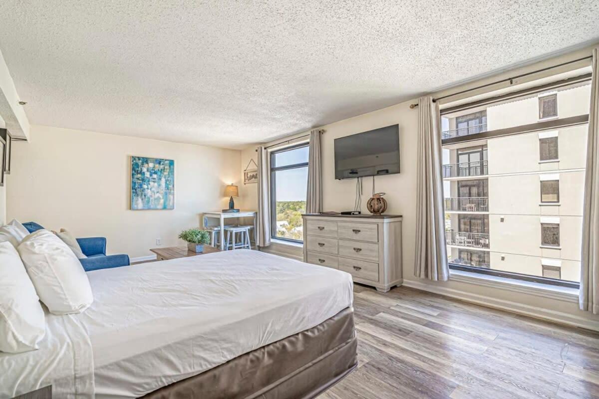 Great Unit With Large Windows To View The - Colony 1200 Holiday home