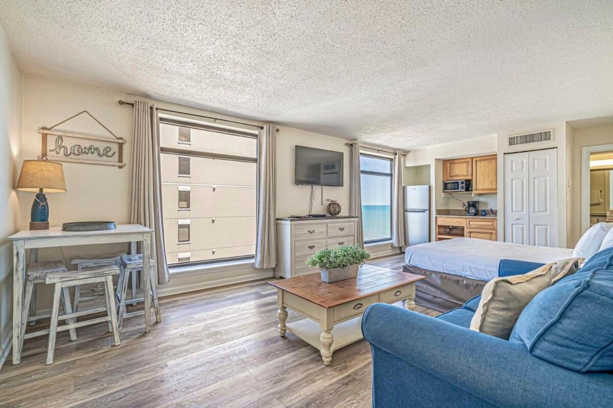 Holiday home Great Unit With Large Windows To View The - Colony 1200 Myrtle Beach