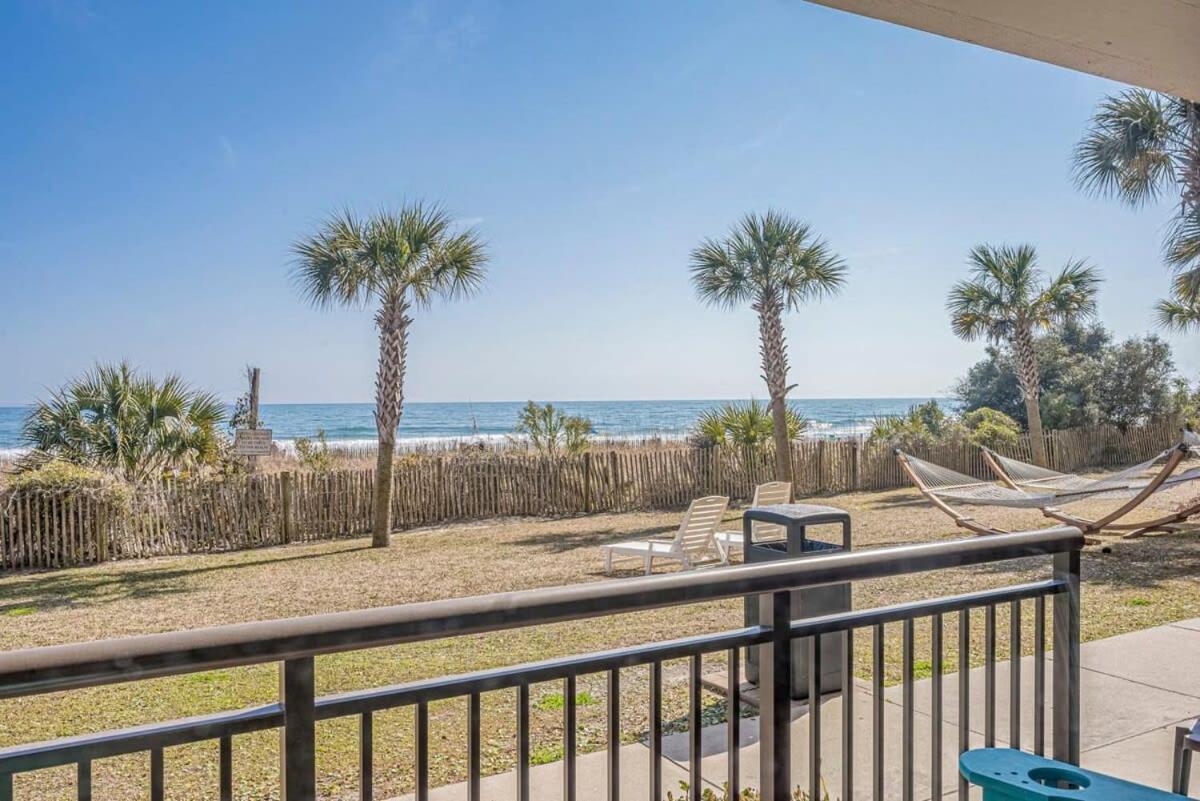 Great 1st Floor Unit That Looks Right Out Onto The With Direct Access Holiday home *