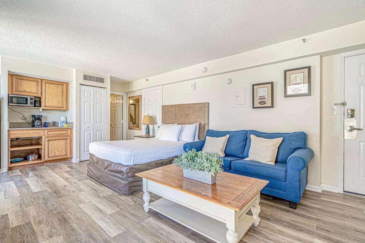 Great Unit With Large Windows To View The - Colony 1200 Holiday home