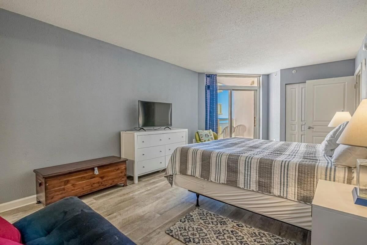 Apartment Ocean Front Bay Watch 2 Bedroom