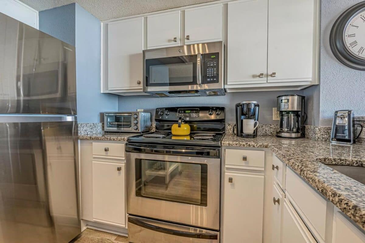 Apartment Ocean Front Bay Watch 2 Bedroom *