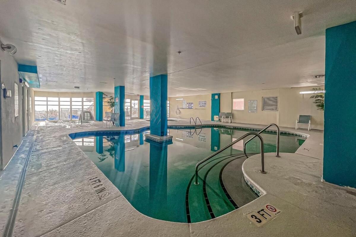 Apartment Ocean Front Bay Watch 2 Bedroom *