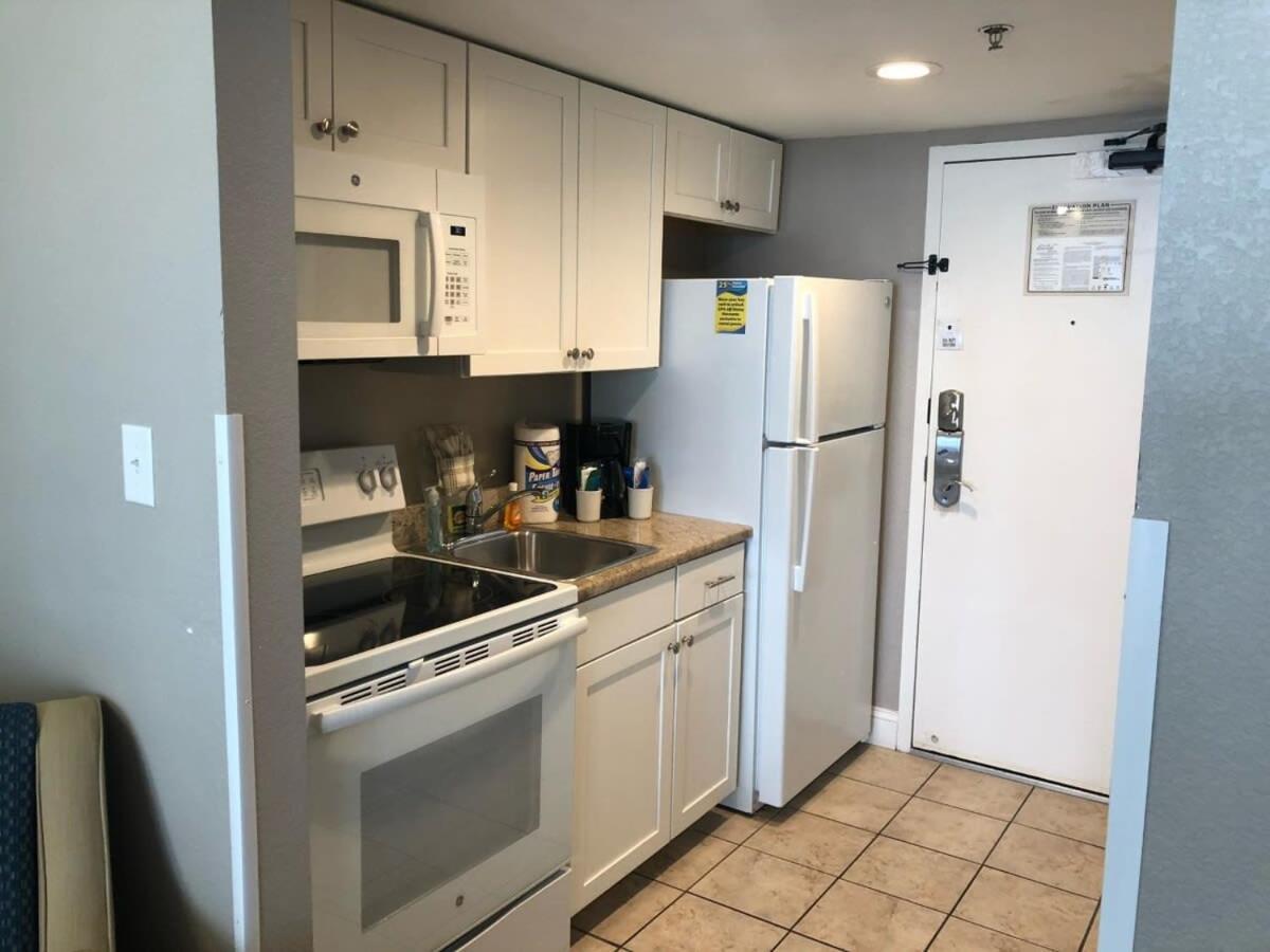 Ocean Front - 6th Floor Caravelle