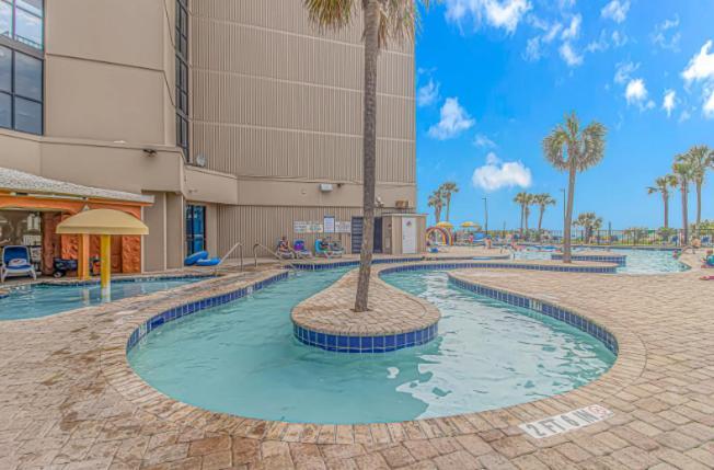 Beautifully Renovated 2 Bedroom Condo-breathtaking Views! Dunes 2949/2950 *