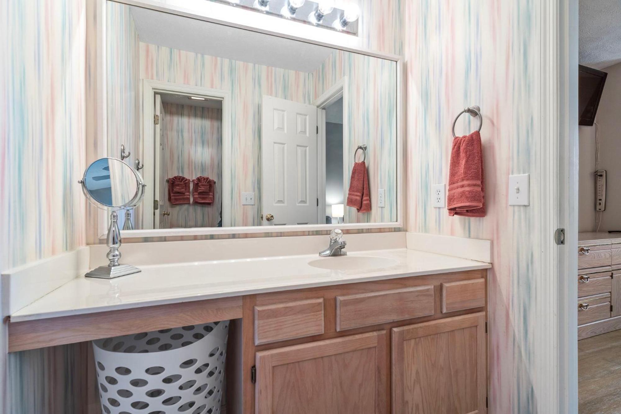 Apartment Close To Beach, Ripken, Golf 2b-2b *