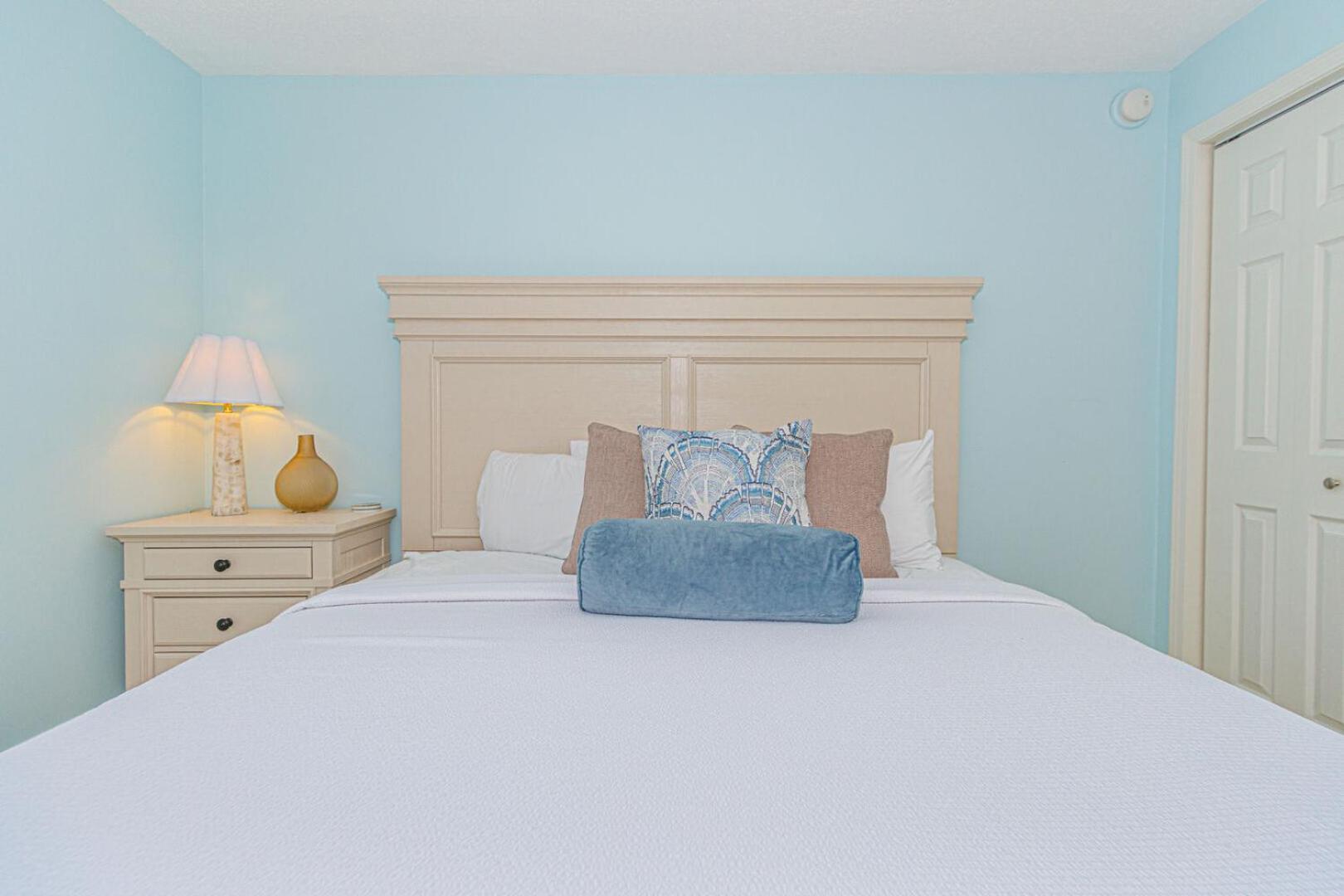 Beautiful Condo! Direct Oceanfront - 1 Bedroom, 1 Bath - Atlantica 200 Myrtle Beach