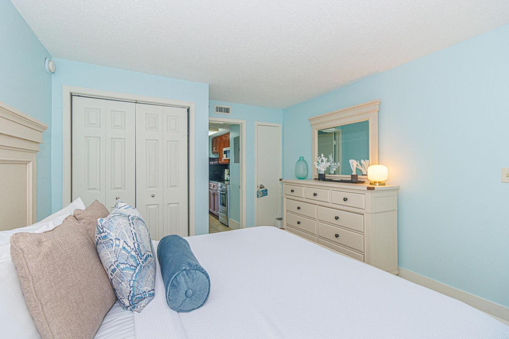 Holiday home Beautiful Condo! Direct Oceanfront - 1 Bedroom, 1 Bath - Atlantica 200