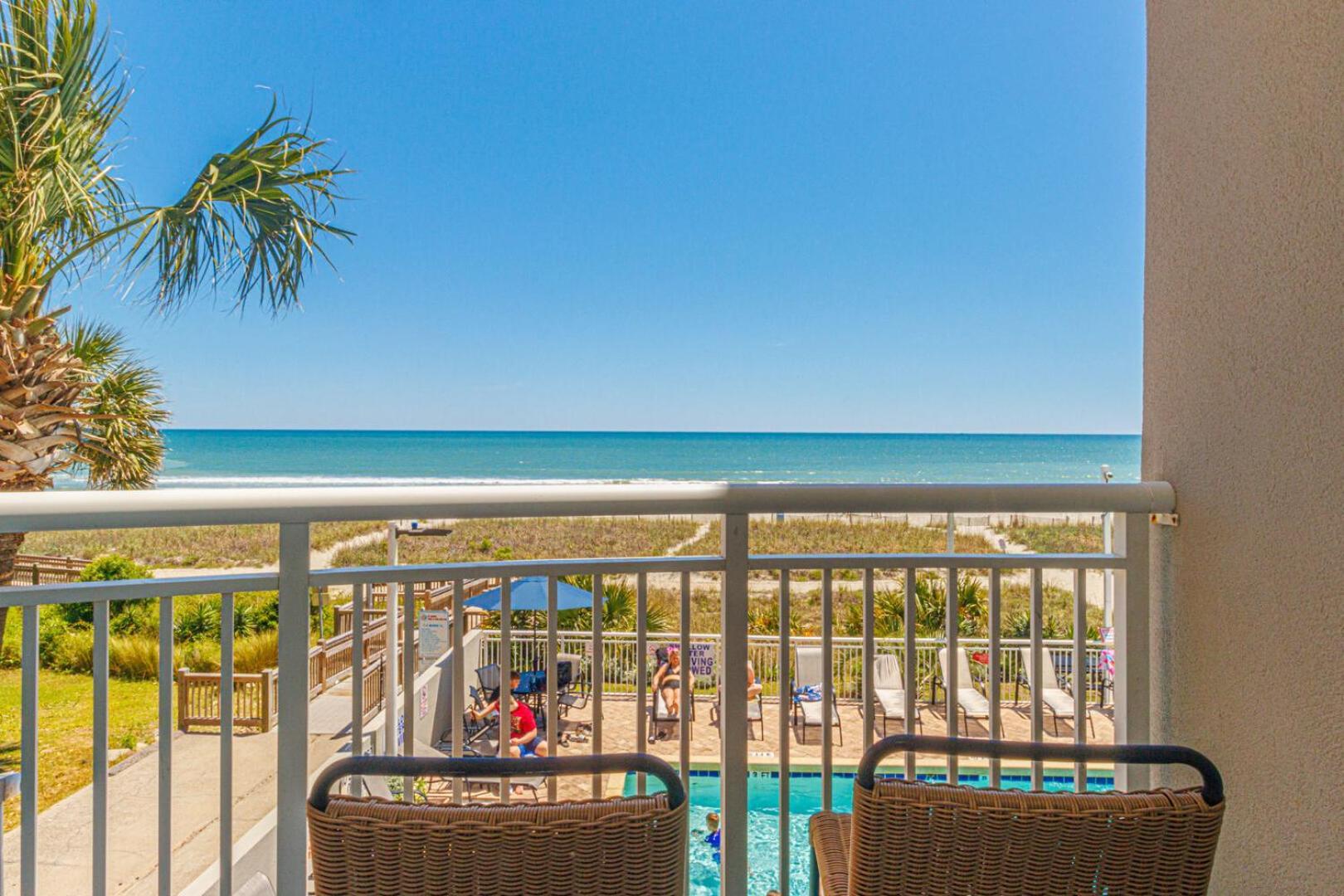 Holiday home Beautiful Condo! Direct Oceanfront - 1 Bedroom, 1 Bath - Atlantica 200 *