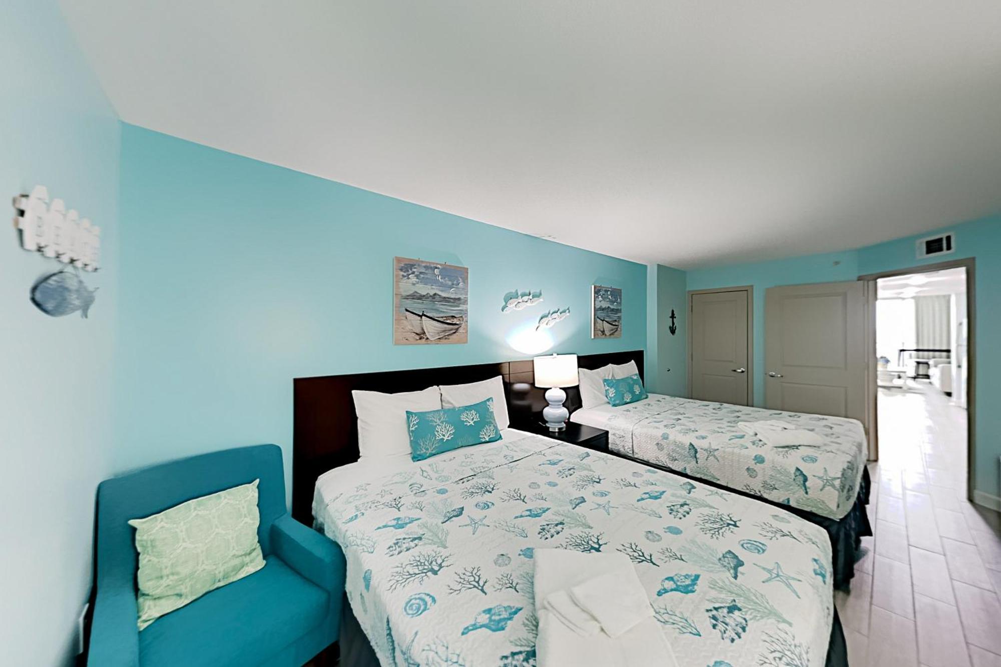 Apartment Oceans One Unit 403