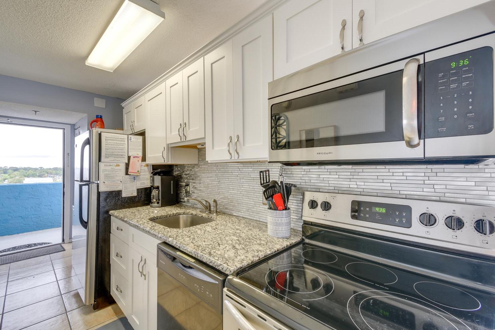 North Myrtle With Access And Views! Apartment