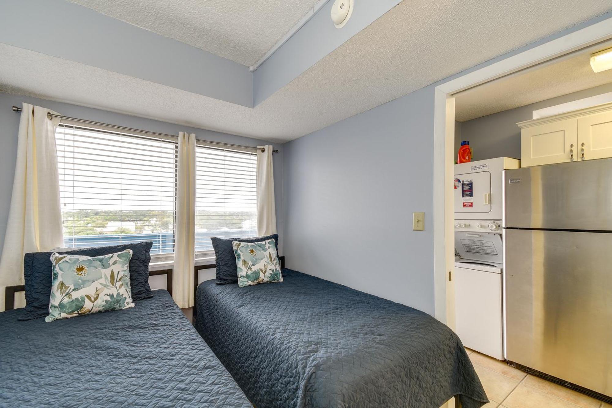 North Myrtle With Access And Views!