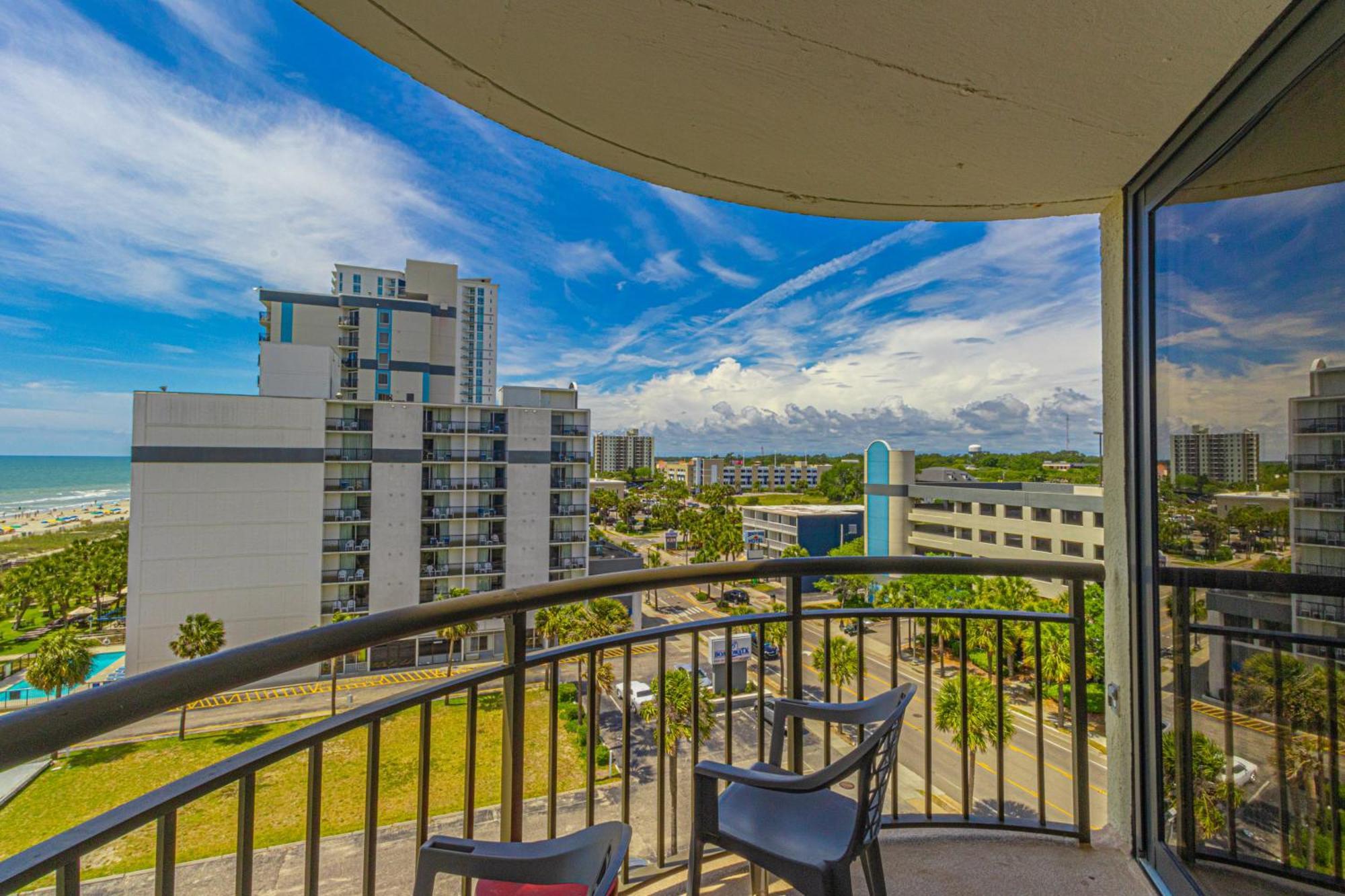 Ocean View Double Suite! Sleeps 4 Meridian Plaza 705