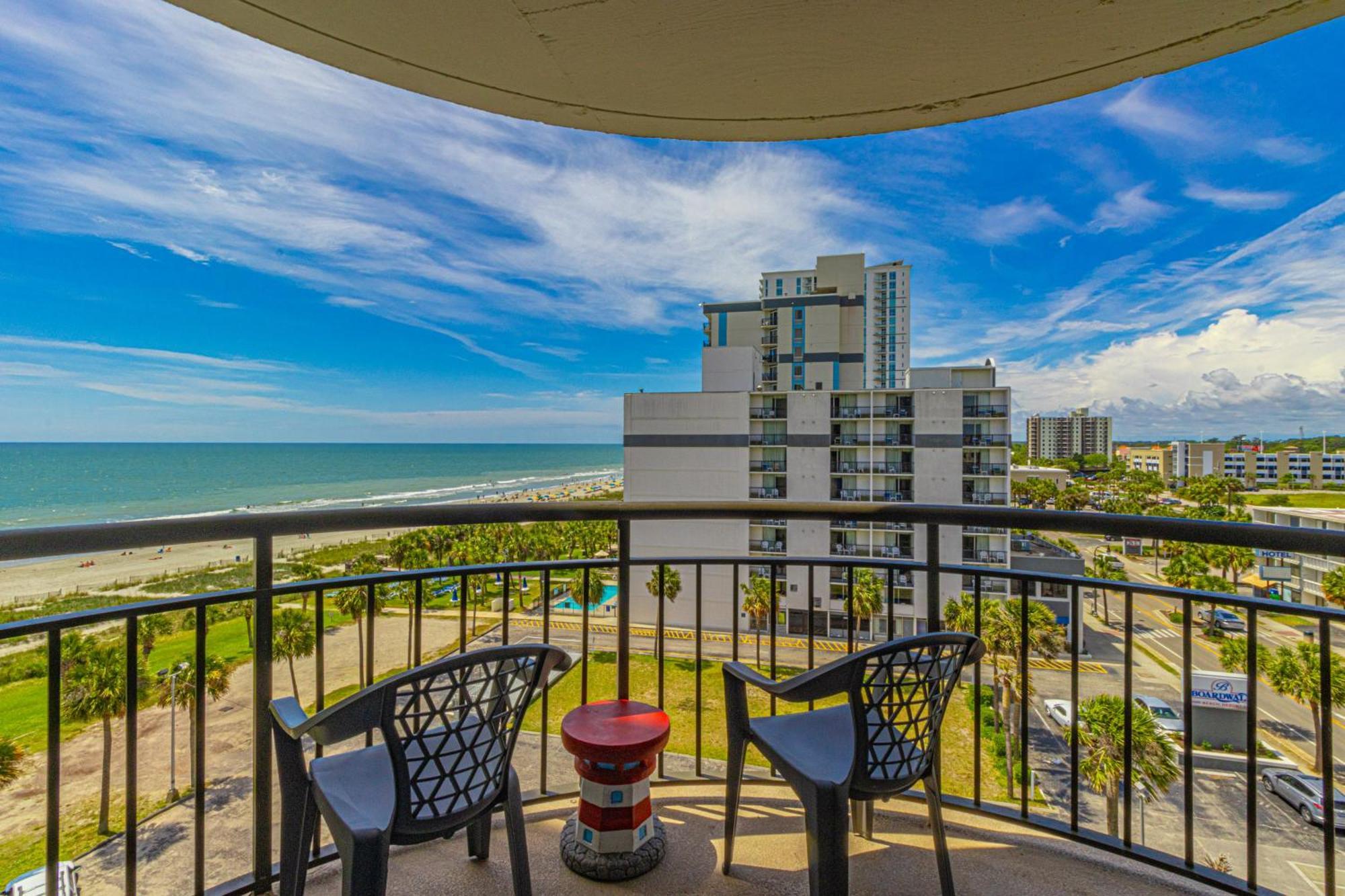 Ocean View Double Suite! Sleeps 4 Meridian Plaza 705 Chalet *