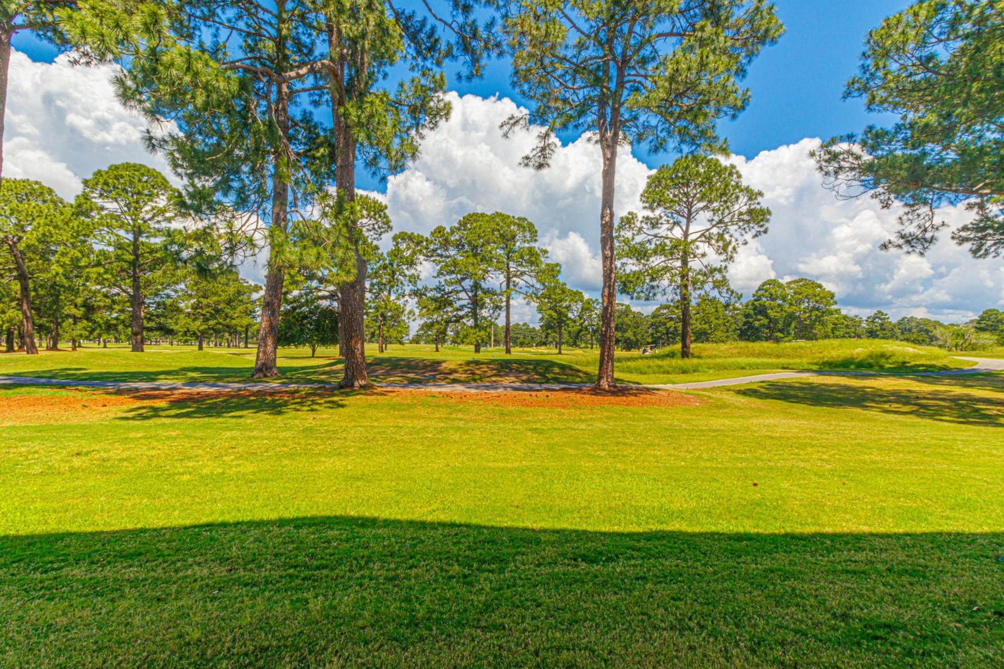 First Floor 2 Bedroom With Golf Course Views-magnolia Place 101 - Sleeps 6 Guests!
