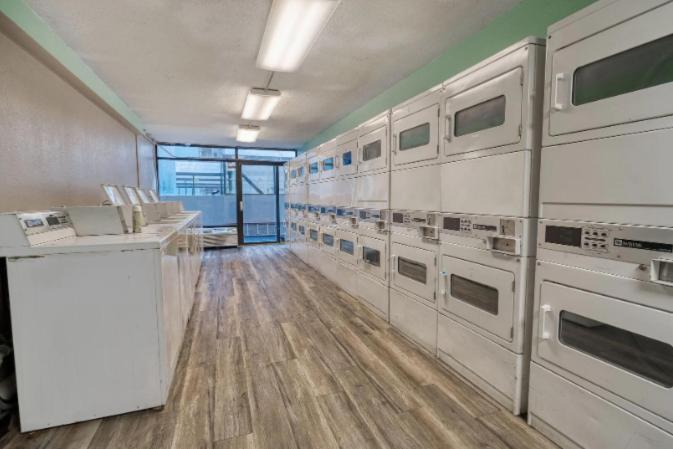 Holiday home Oceanfront 1 Bedroom Condo-amazing Views! Perfect For 4 Guests! Landmark 1438