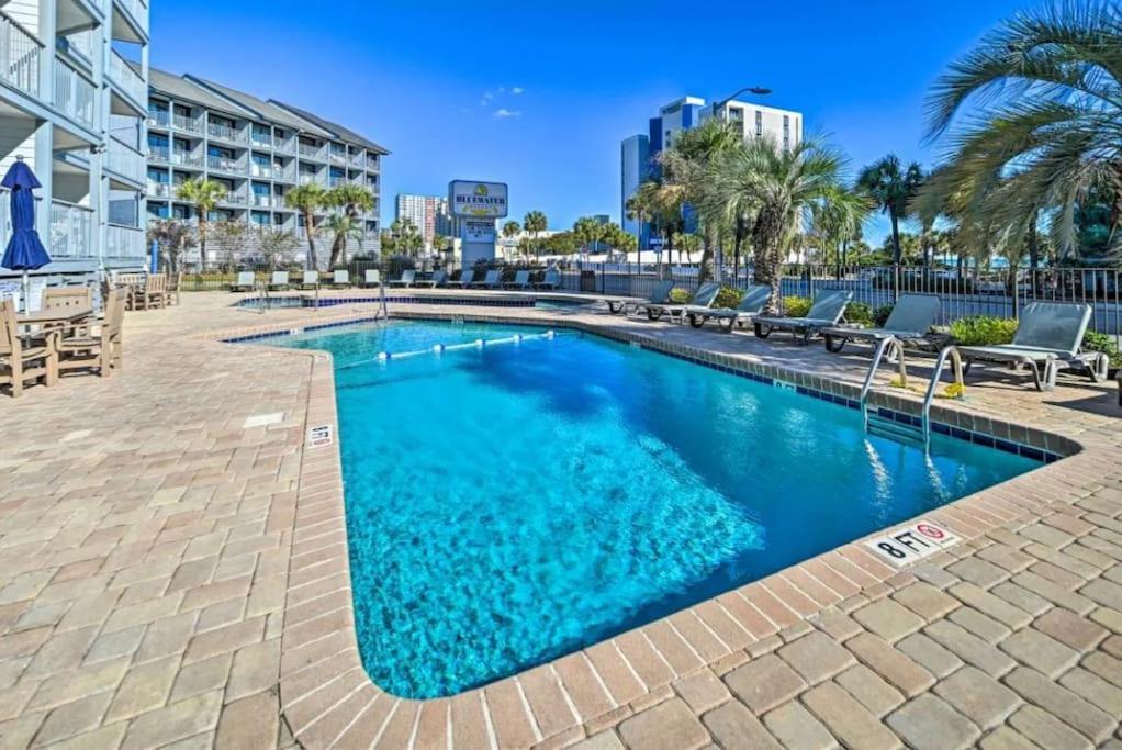 Apartment The Beachside Dacha - Lock-out 2 Bedroom Ocean View *