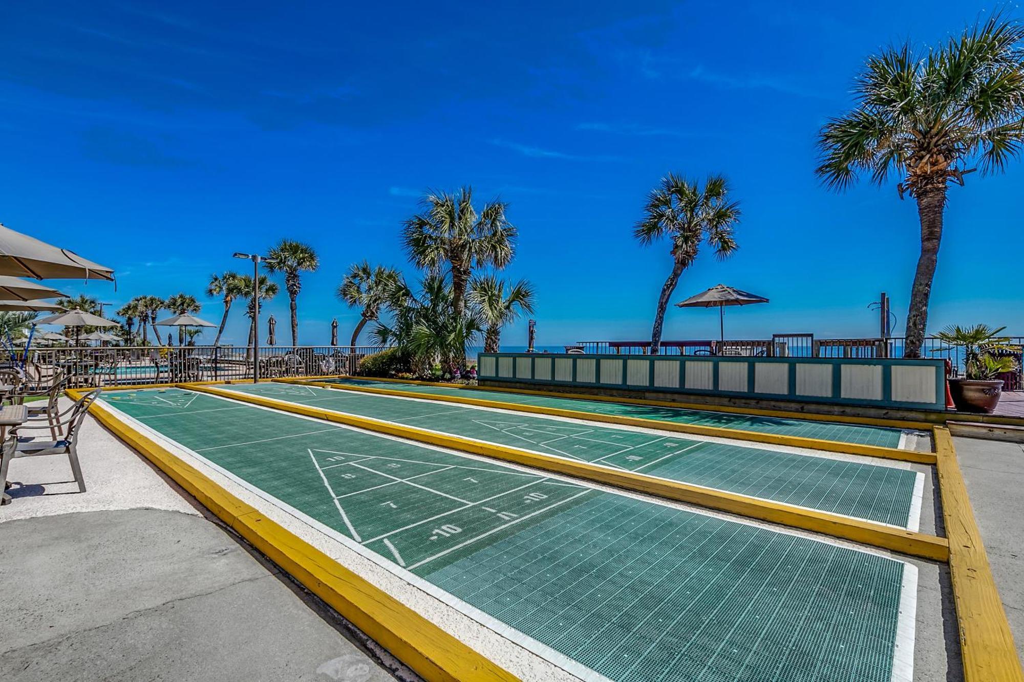 Stylish Oceanfront Sleeps 4! * Myrtle Beach