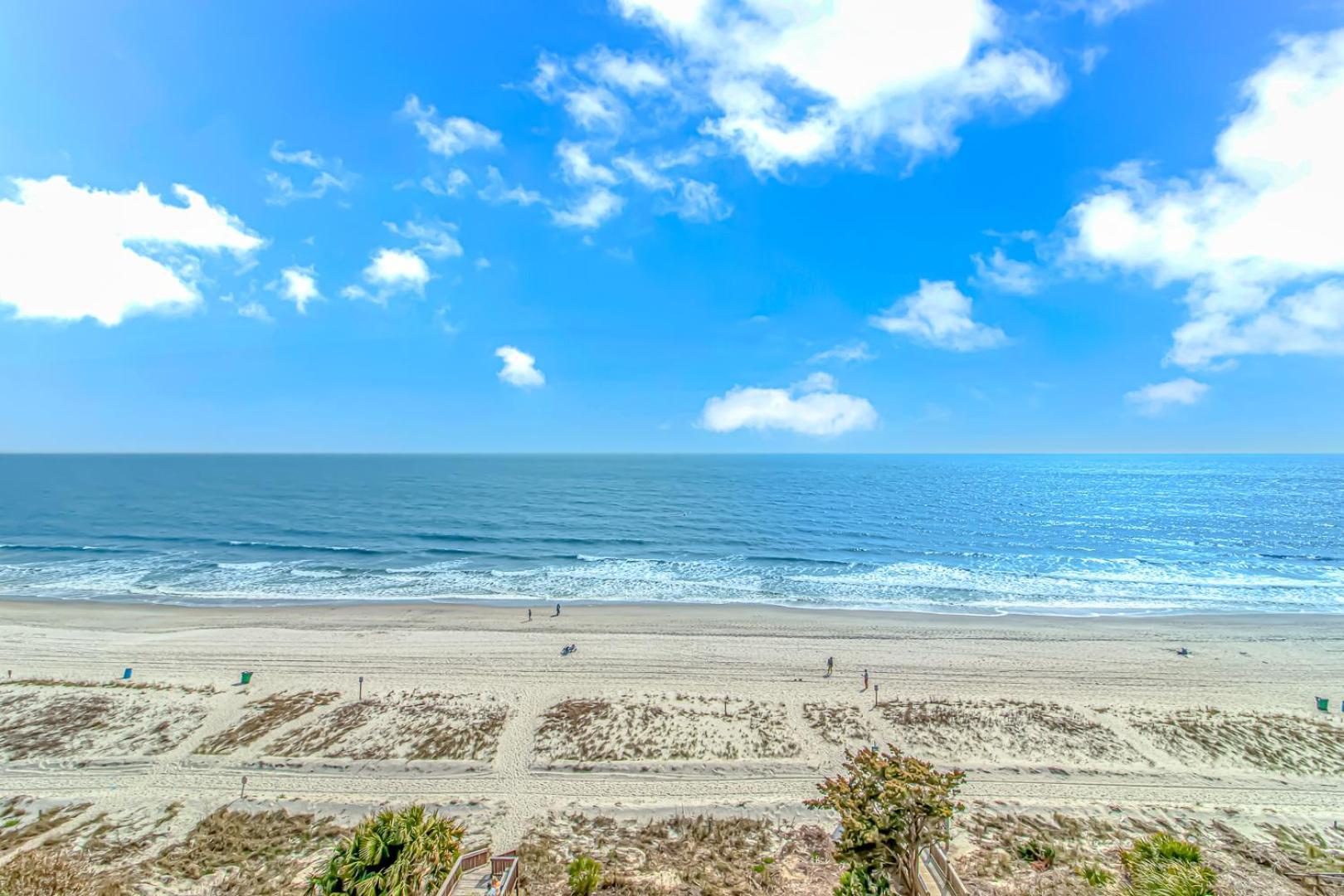 Beautifully Decorated Direct Oceanfront 1 Bedroom 1 Ba Atlantica 1003 Holiday home
