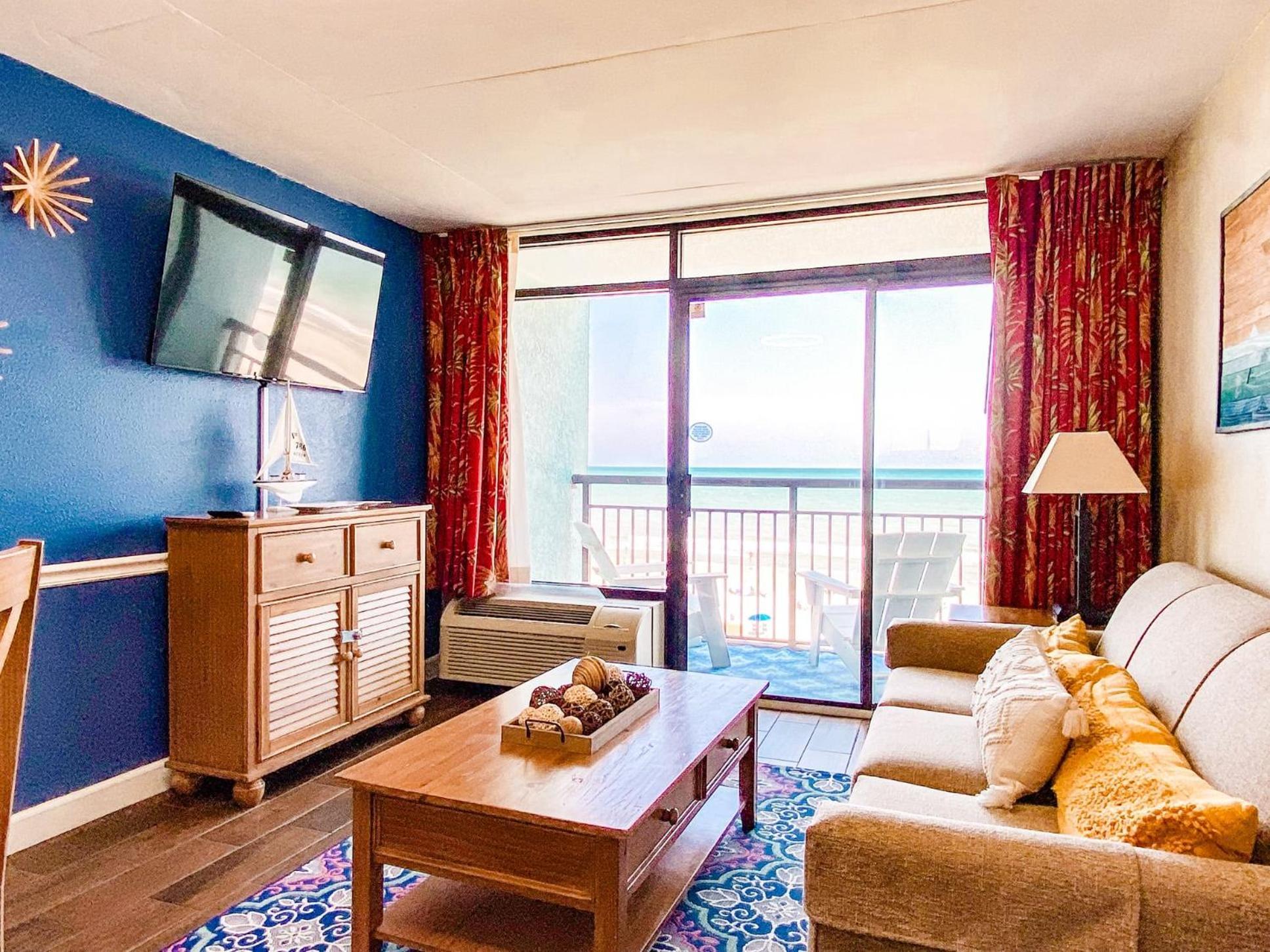Holiday home Oceanfront Modern W Lazy River Near Boardwalk Myrtle Beach