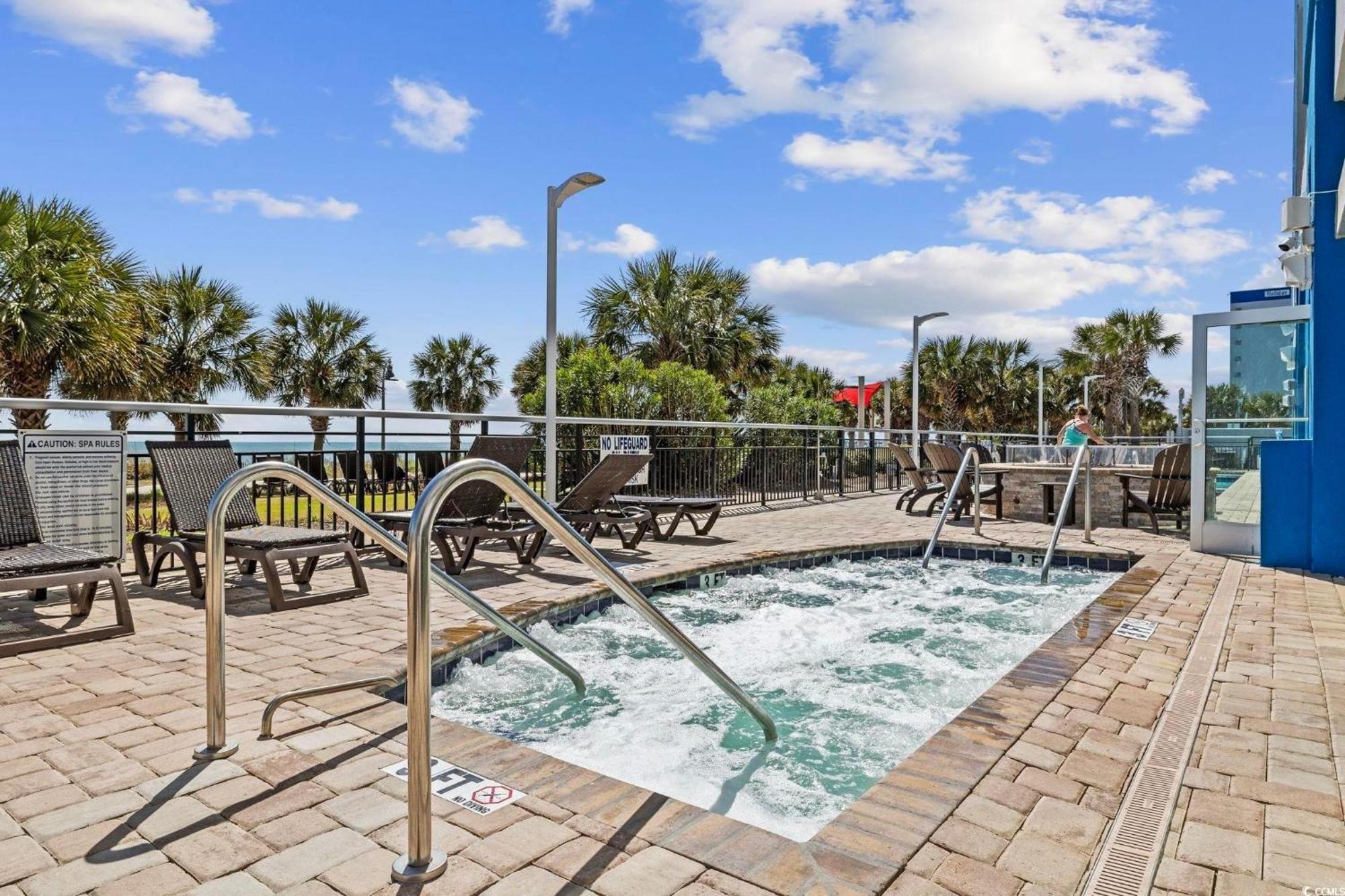 Bay View 1707b Apartment *