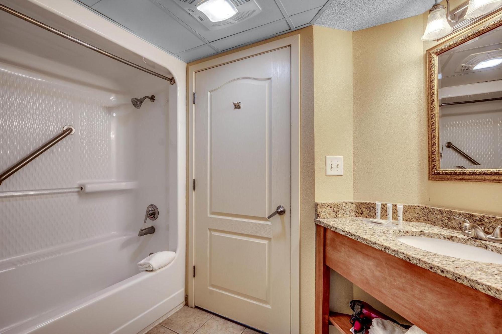 Carolinian 733 Myrtle Beach