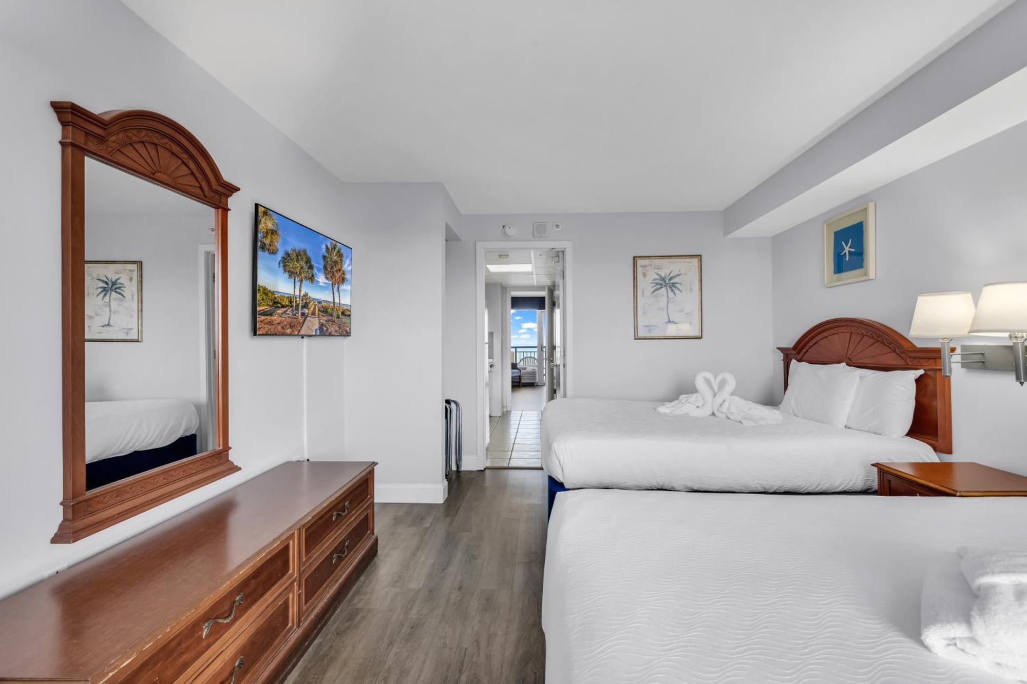 Boardwalk Beach W Oceanfront Balcony Aparthotel