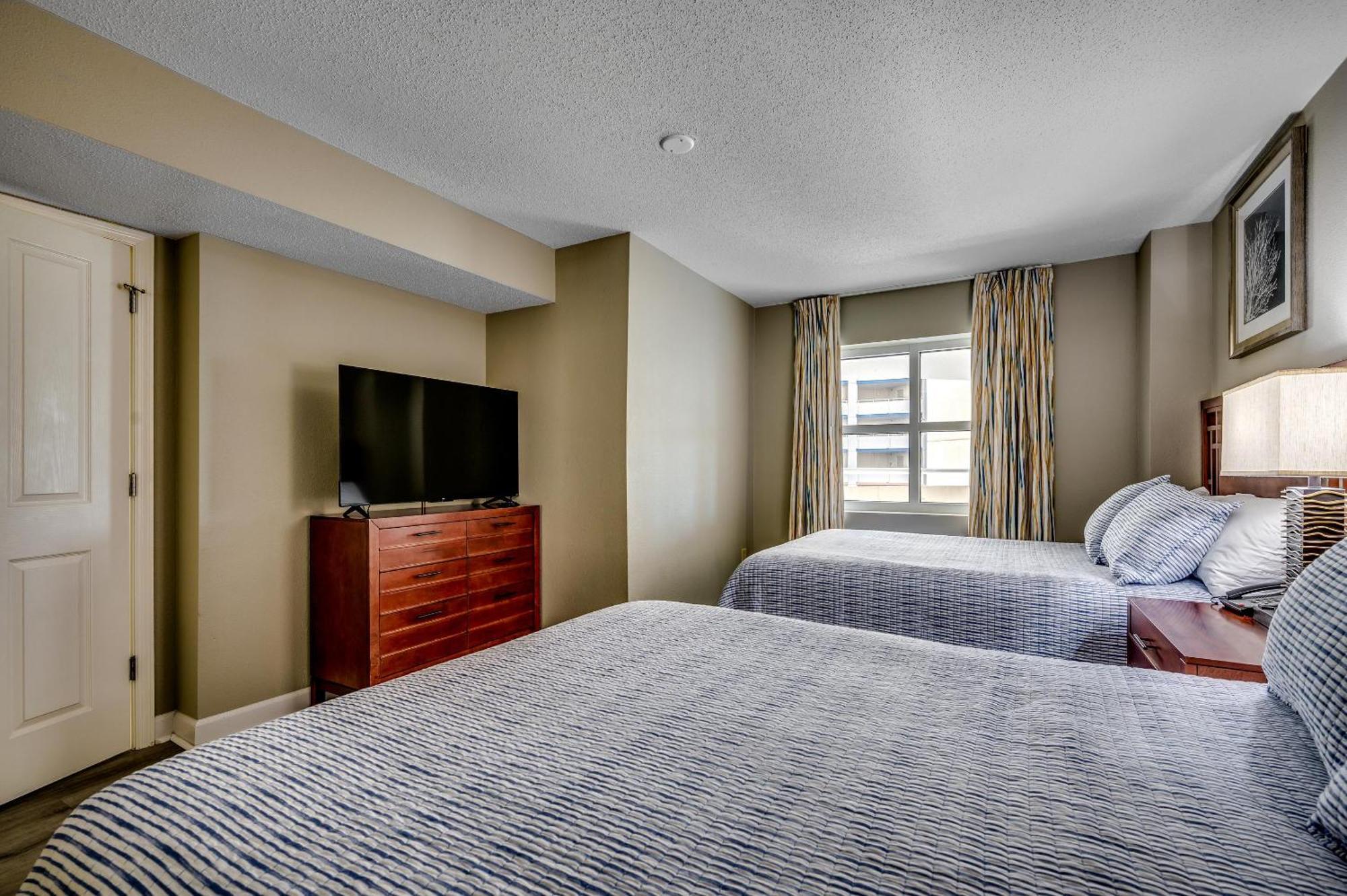 Dunes Village -536