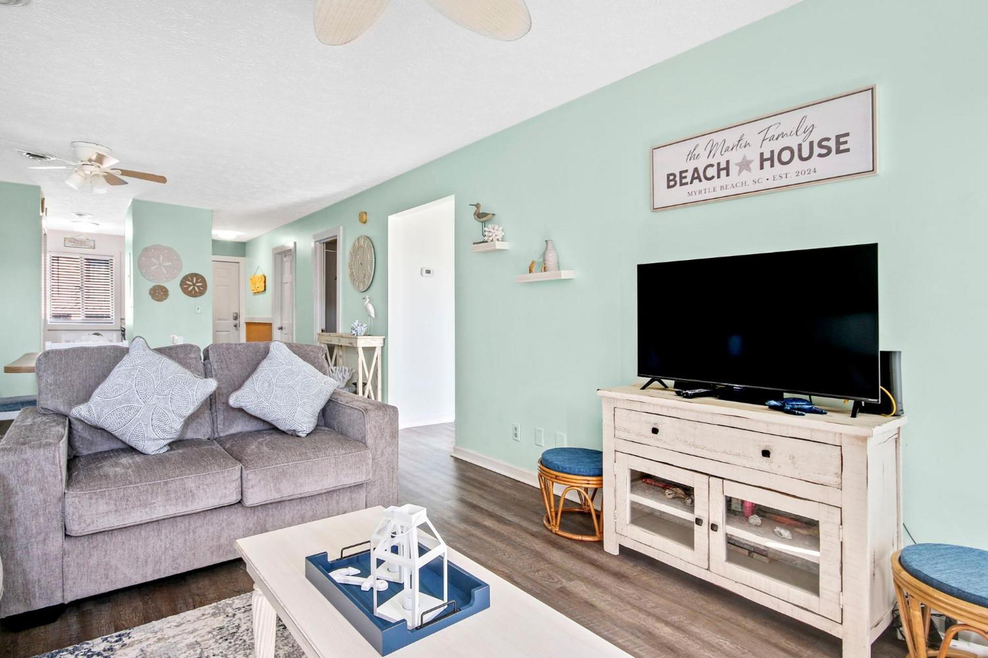 Apartment Sandy Toes And Sunny Ray's
