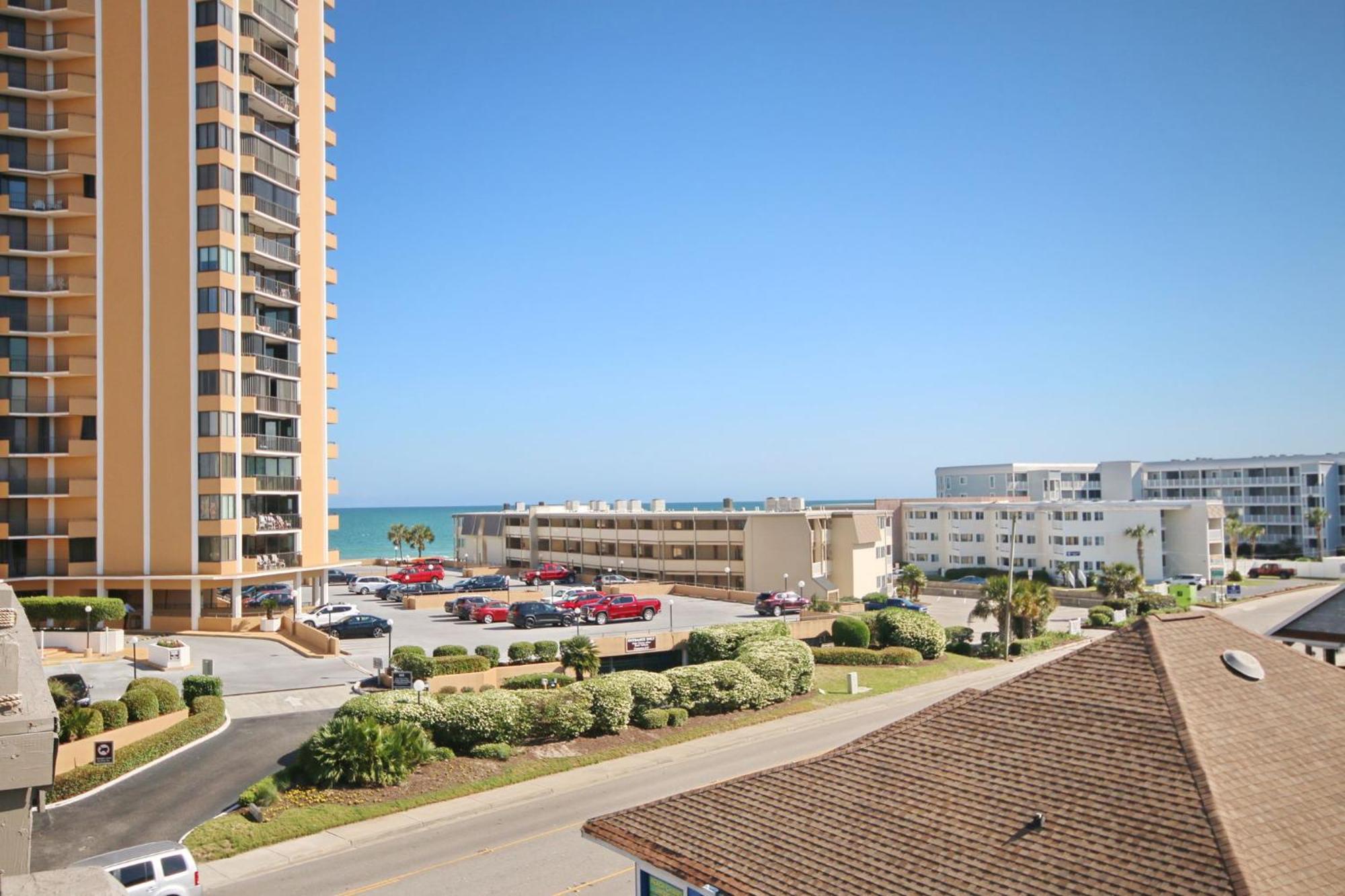 Apartment Sandy Toes And Sunny Ray's