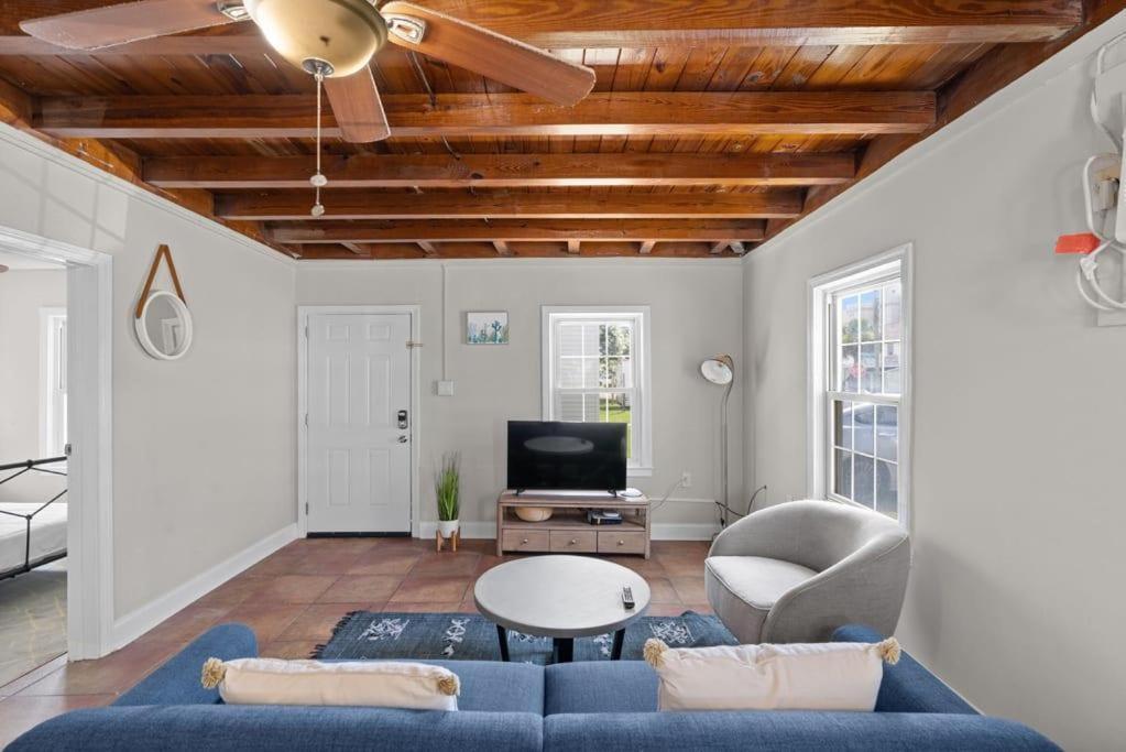 Apartment Cozy And 2br Parking 2min Walk To Myrtle Beach