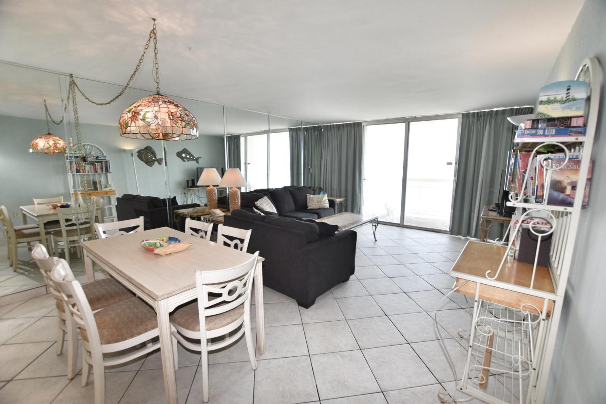 1412 Waters Edge Apartment