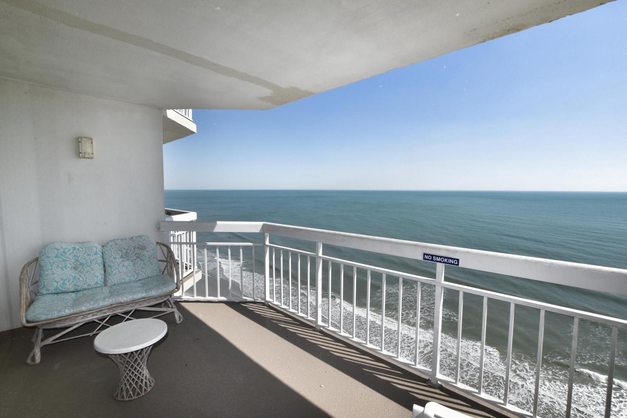1412 Waters Edge Apartment *