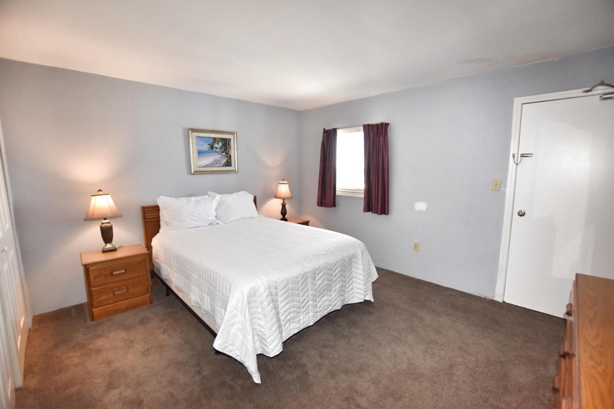 Apartment 1412 Waters Edge *