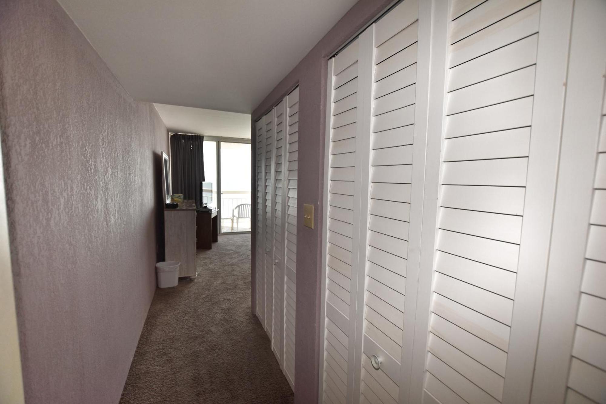 Apartment 1412 Waters Edge