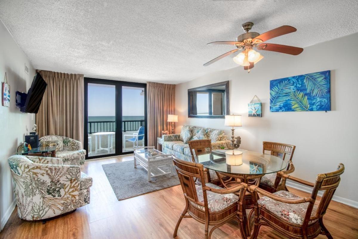 Seawinds, Oceanfront, 2 Bedroom , Indoor Pool, Hot Tub Holiday home Myrtle Beach