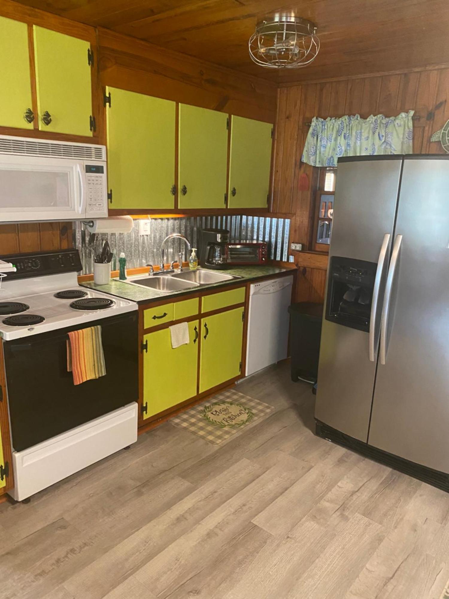 Cottage/king Br/walk2beach/golf Cart Option * Myrtle Beach