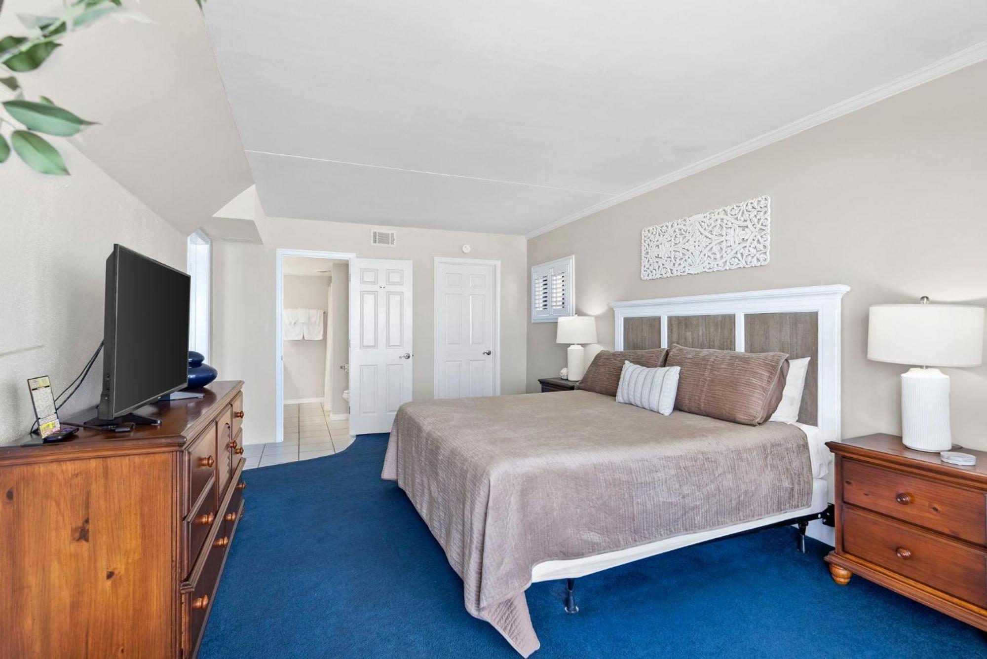 Ocean Towers Club 401 - Oceanfront - Windy Hill Section *