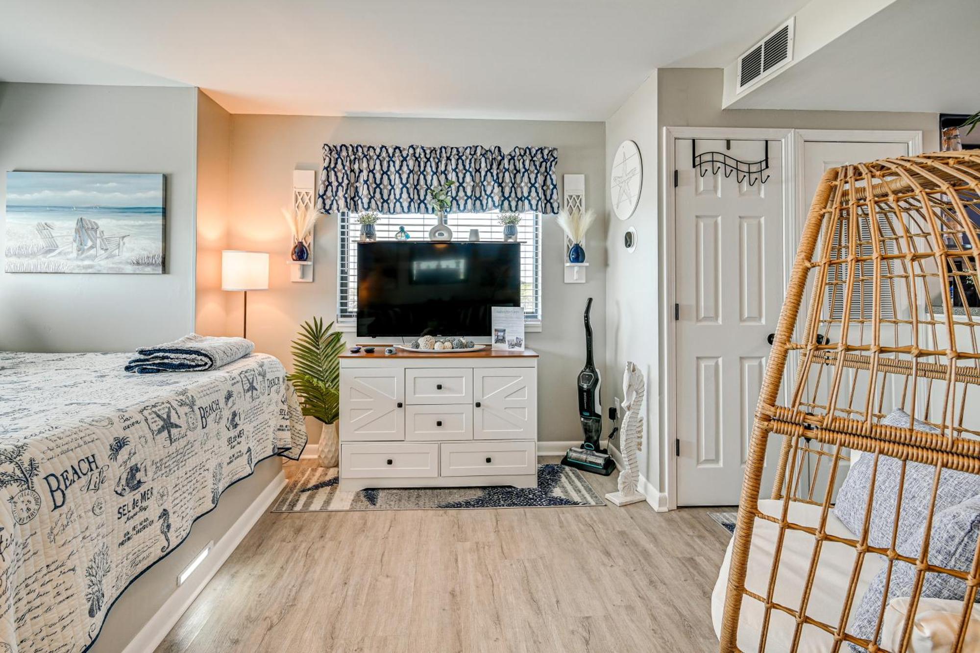 Apartment Oceanfront Myrtle With Amenities! Myrtle Beach