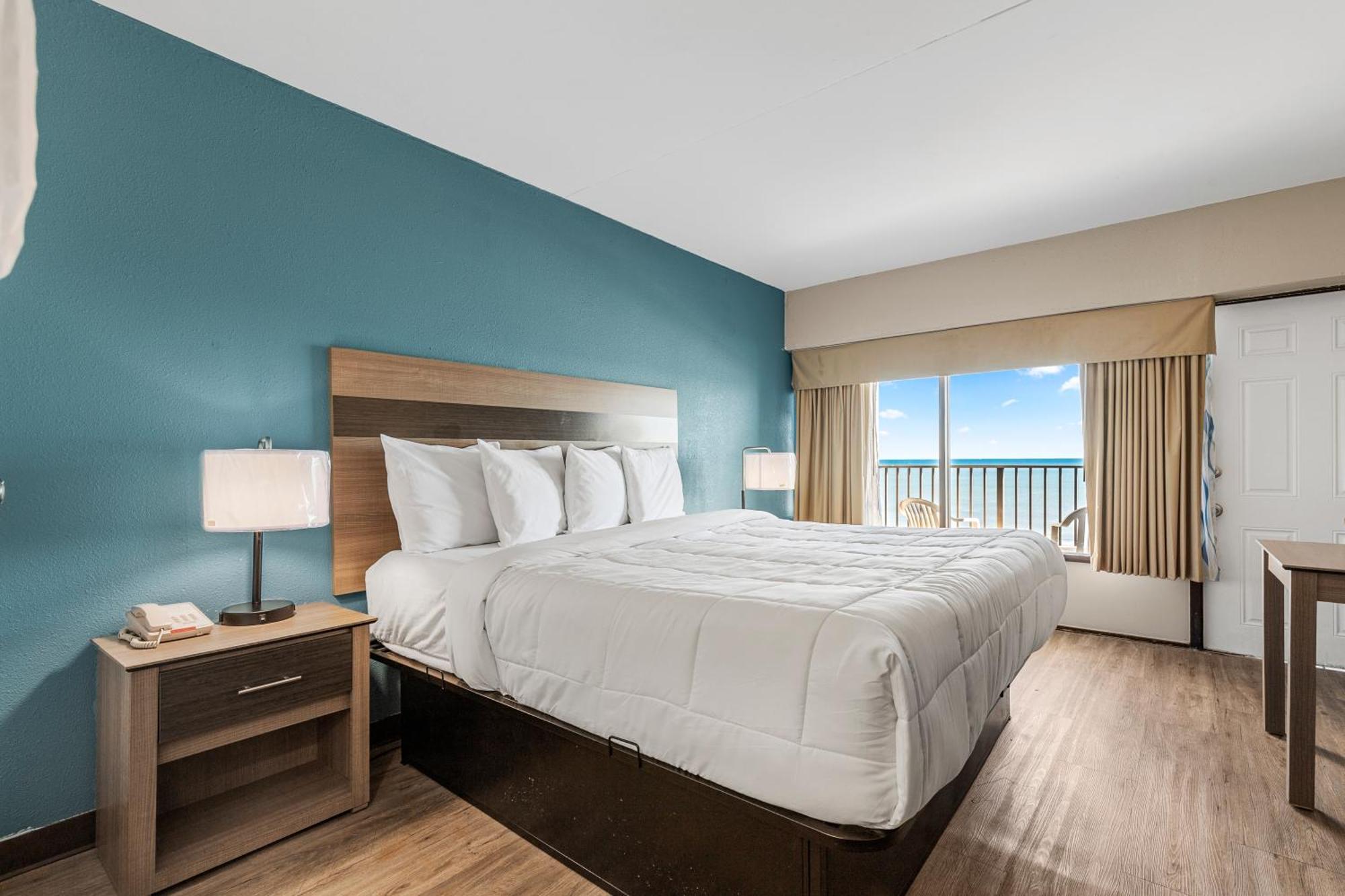Ocean Crest And Motel 2*