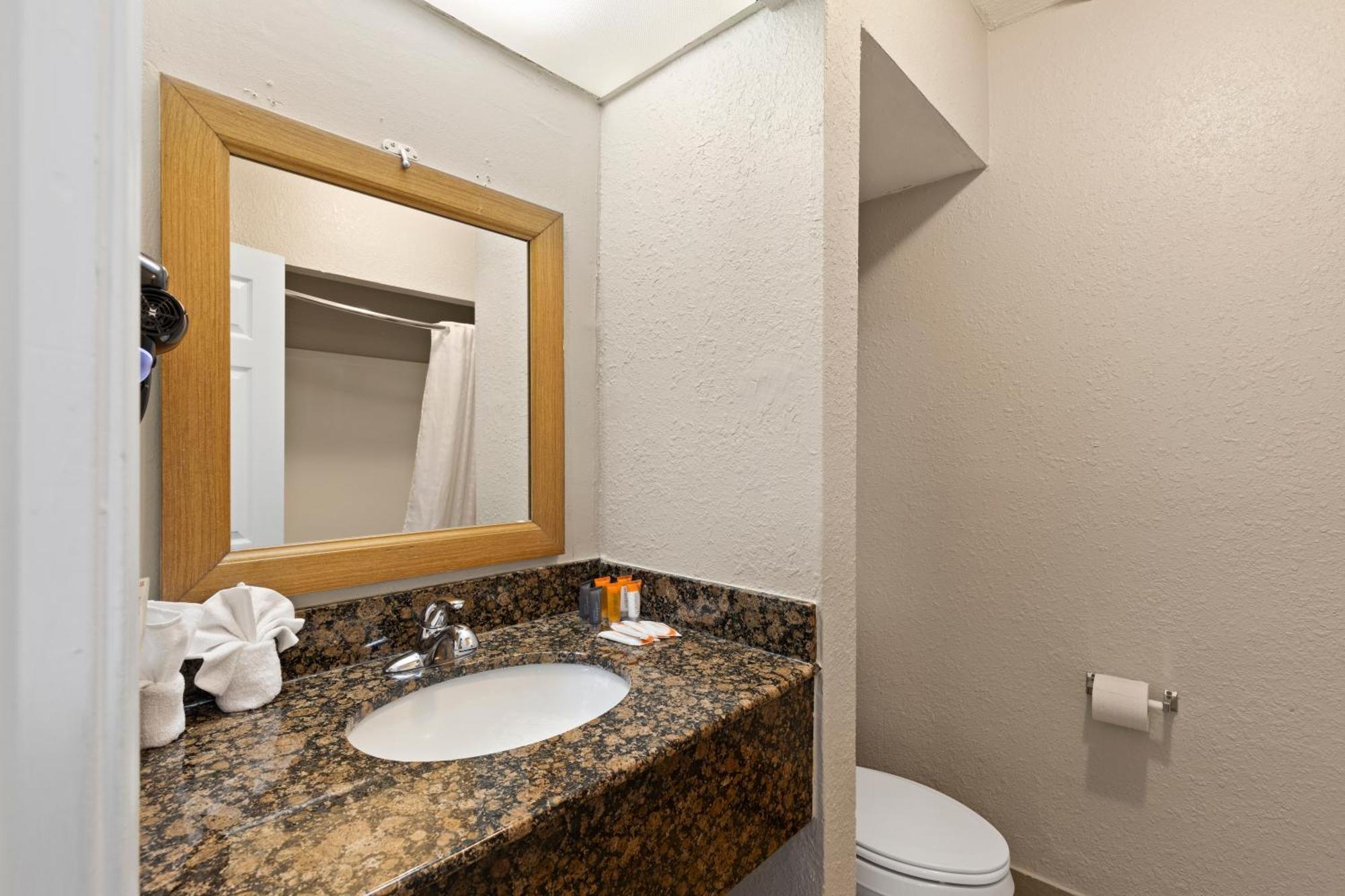 Motel Ocean Crest And 2*