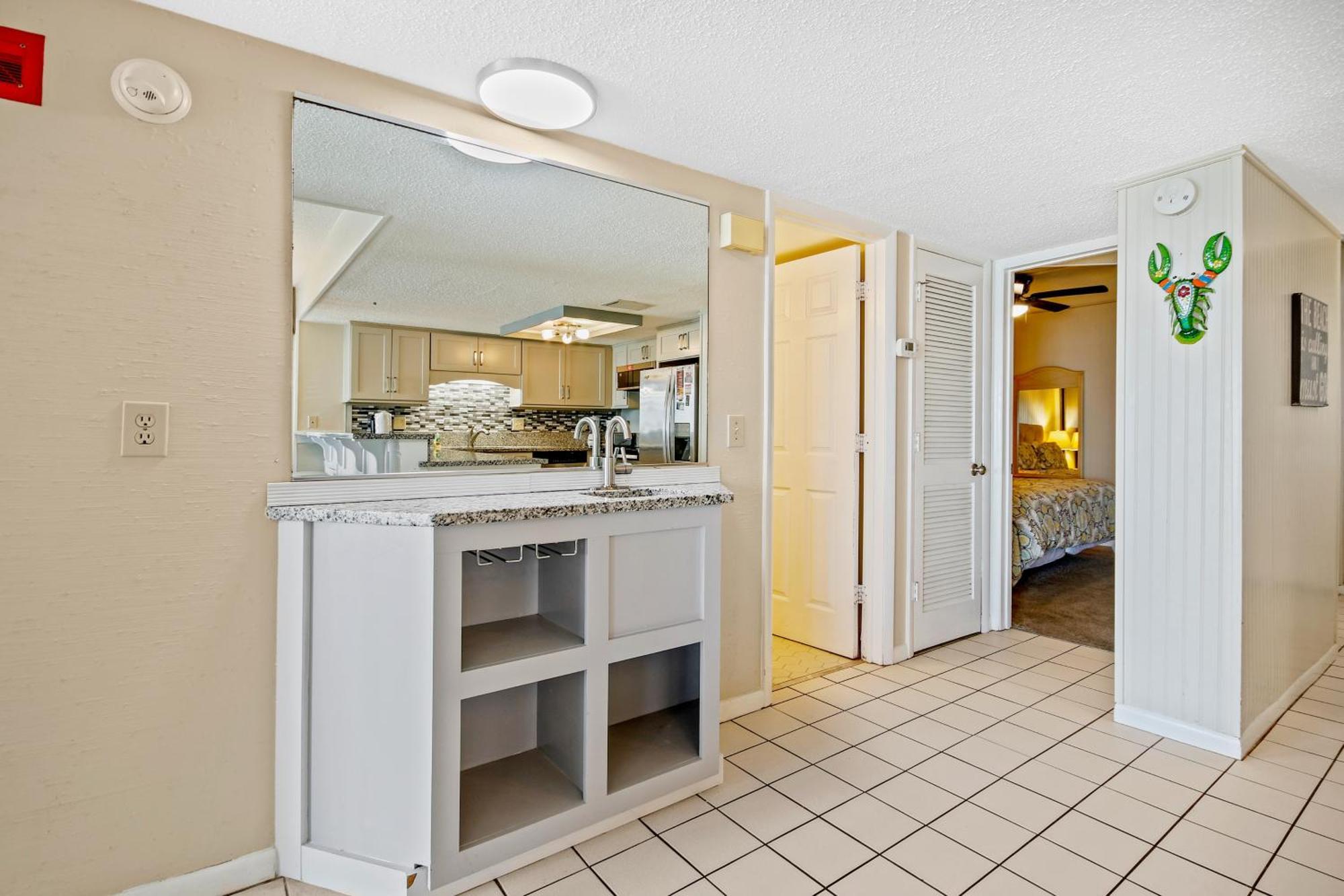 Waterpointe & Sunny Dreams Apartment *