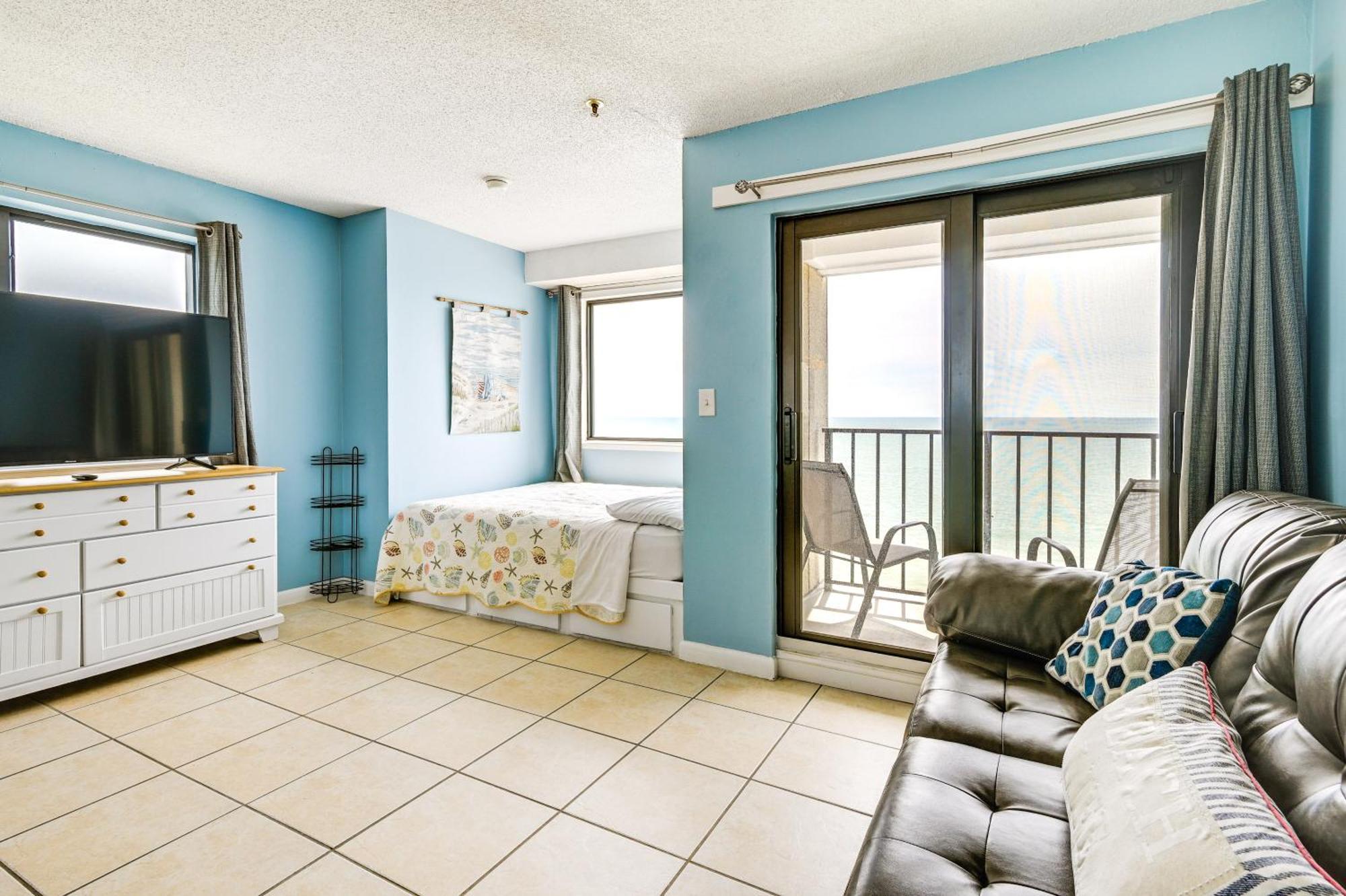 Myrtle With And Pool Access! Apartment