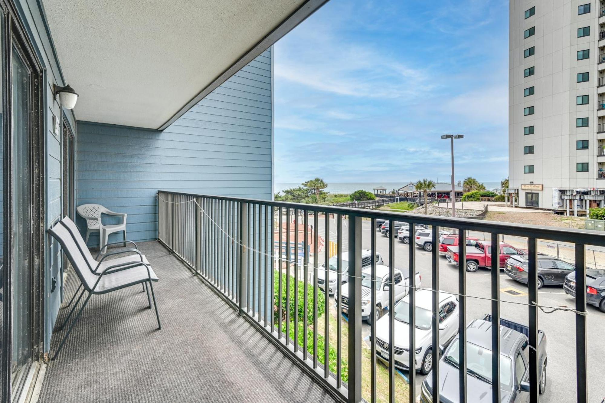 Oceanfront Myrtle Pool Access! Apartment