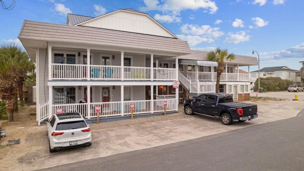 Cherry Grove Efficiency Just Steps From The Holiday home Myrtle Beach
