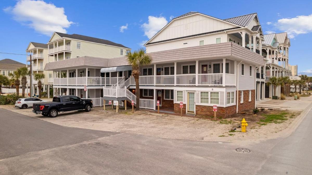 Cherry Grove Efficiency Just Steps From The Myrtle Beach
